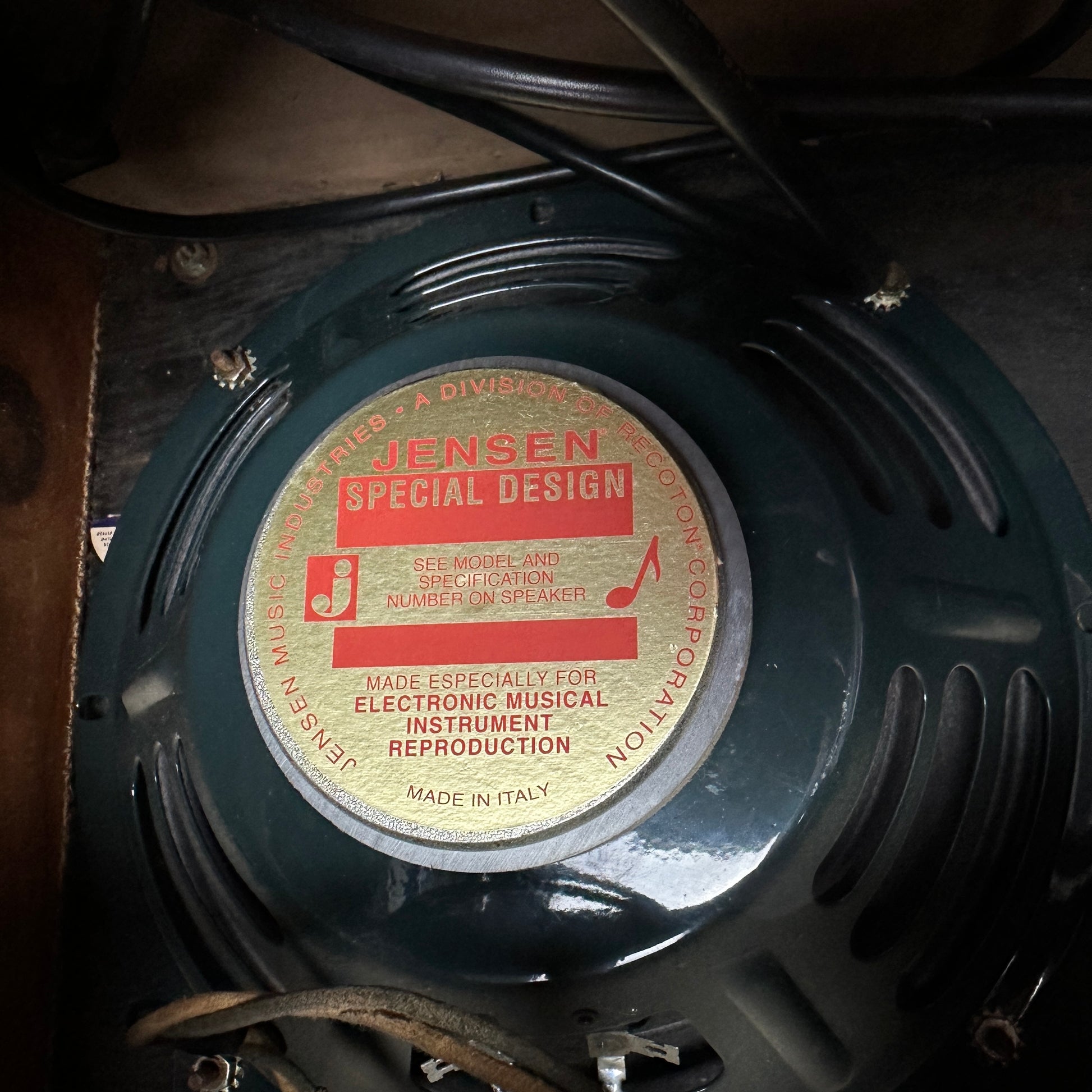 Speaker inside Vintage 1959 Fender Harvard.
