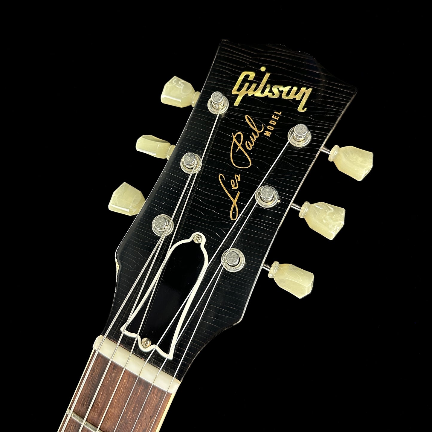 Front of headstock of Used 2018 Gibson 1957 Goldtop Historic Reissue Aged.