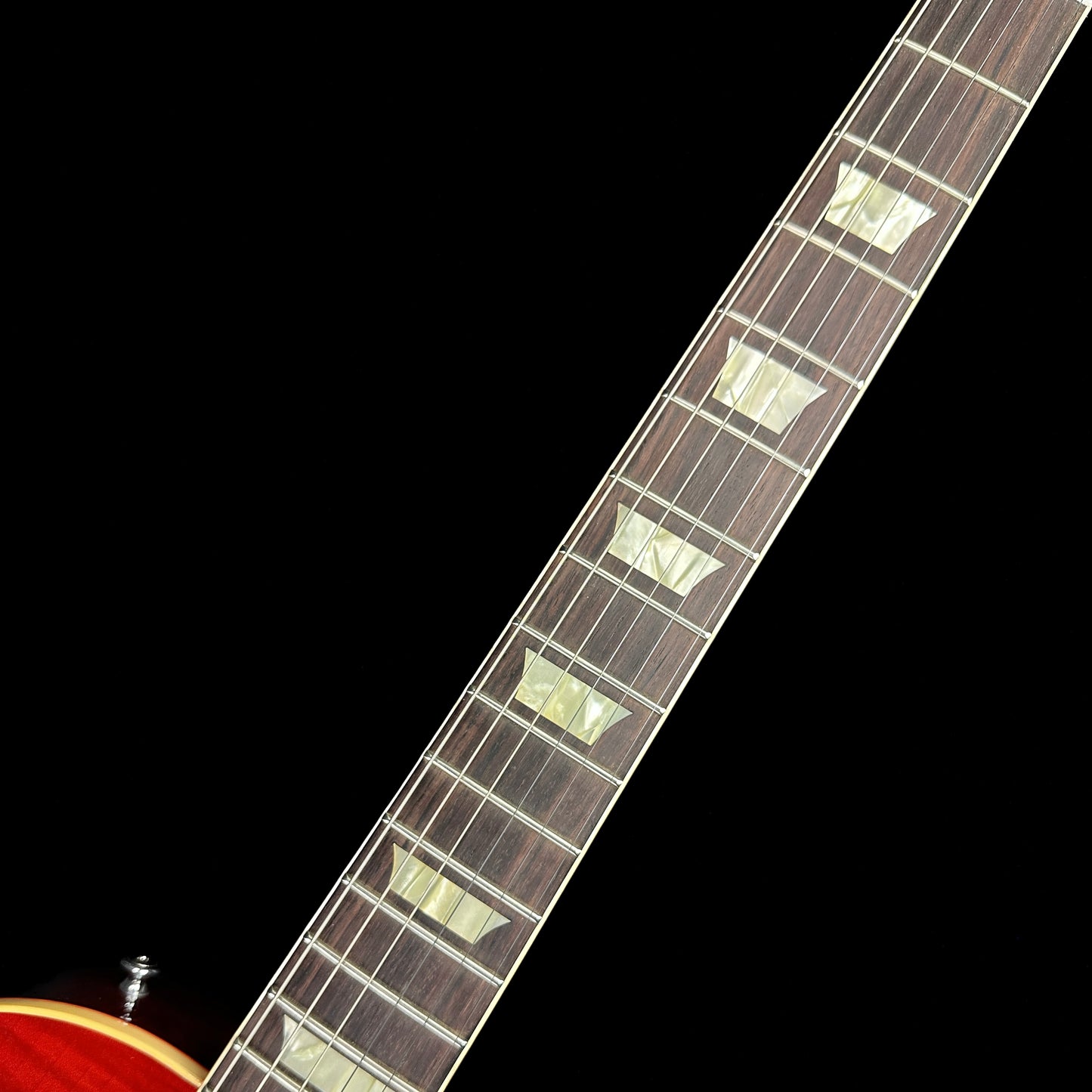 Fretboard of Used Gibson Custom Shop R9 1959 Les Paul Reissue Cherry.