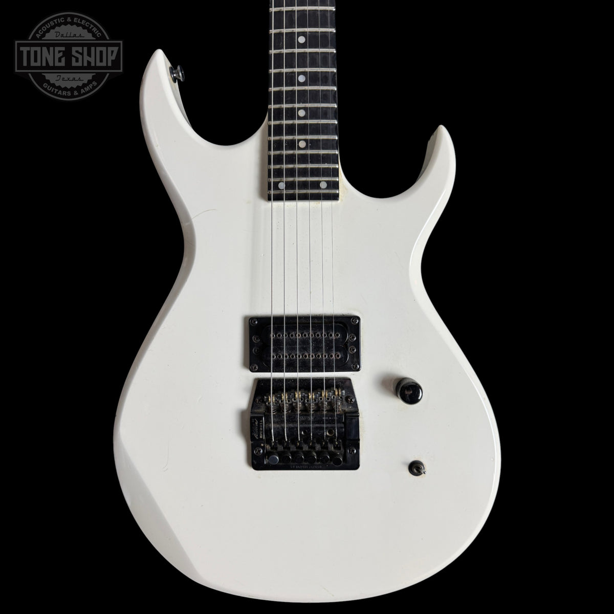 Front of Used Carvin DC125.