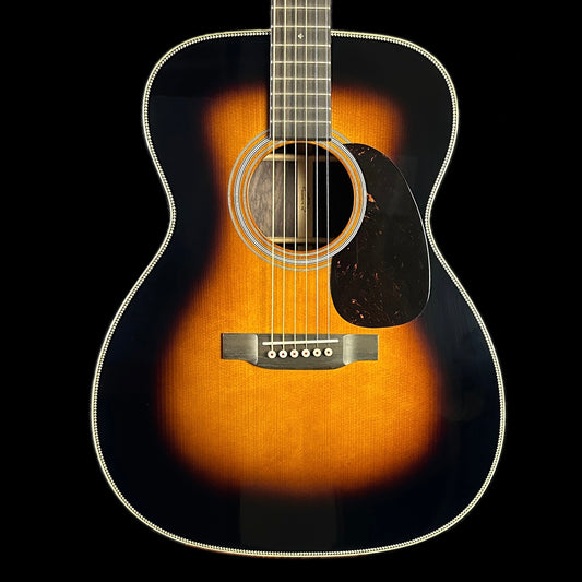 Front of body of Martin Custom Shop 0000 Adirondack/WEIR w/Case 1935 Sunburst.