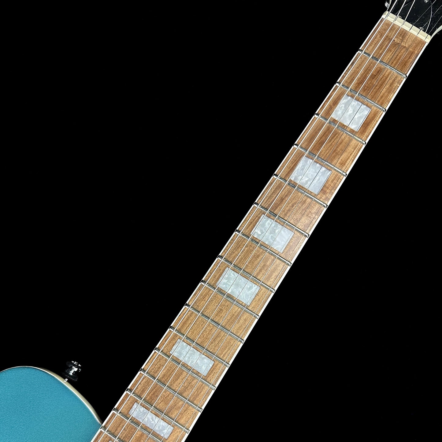 Fretboard of Used Reverend Roundhouse HB Deep Sea Blue.