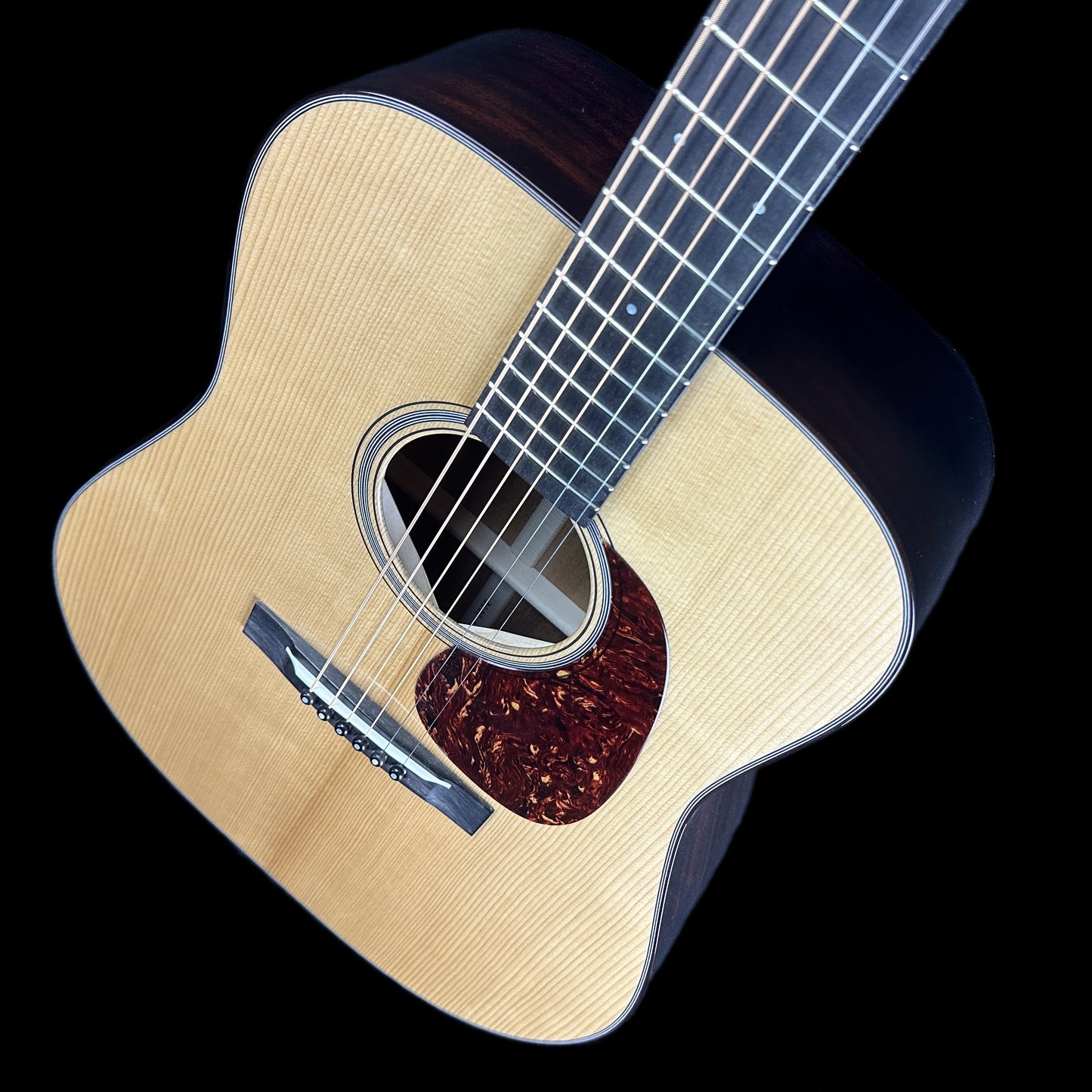 Front angle of Huss & Dalton TD-M Custom Thermo Cured Red Spruce/Sinker Mahogany.