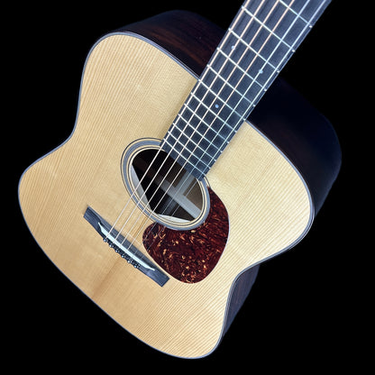 Front angle of Huss & Dalton TD-M Custom Thermo Cured Red Spruce/Sinker Mahogany.