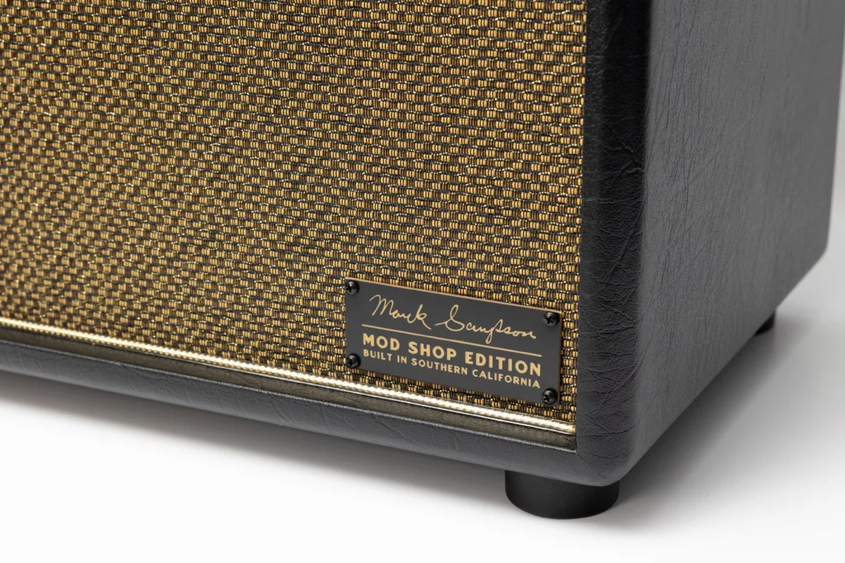 Close up of Bad Cat Black Cat 2207 Mod Shop 30w 1x12 Tube Combo feet.