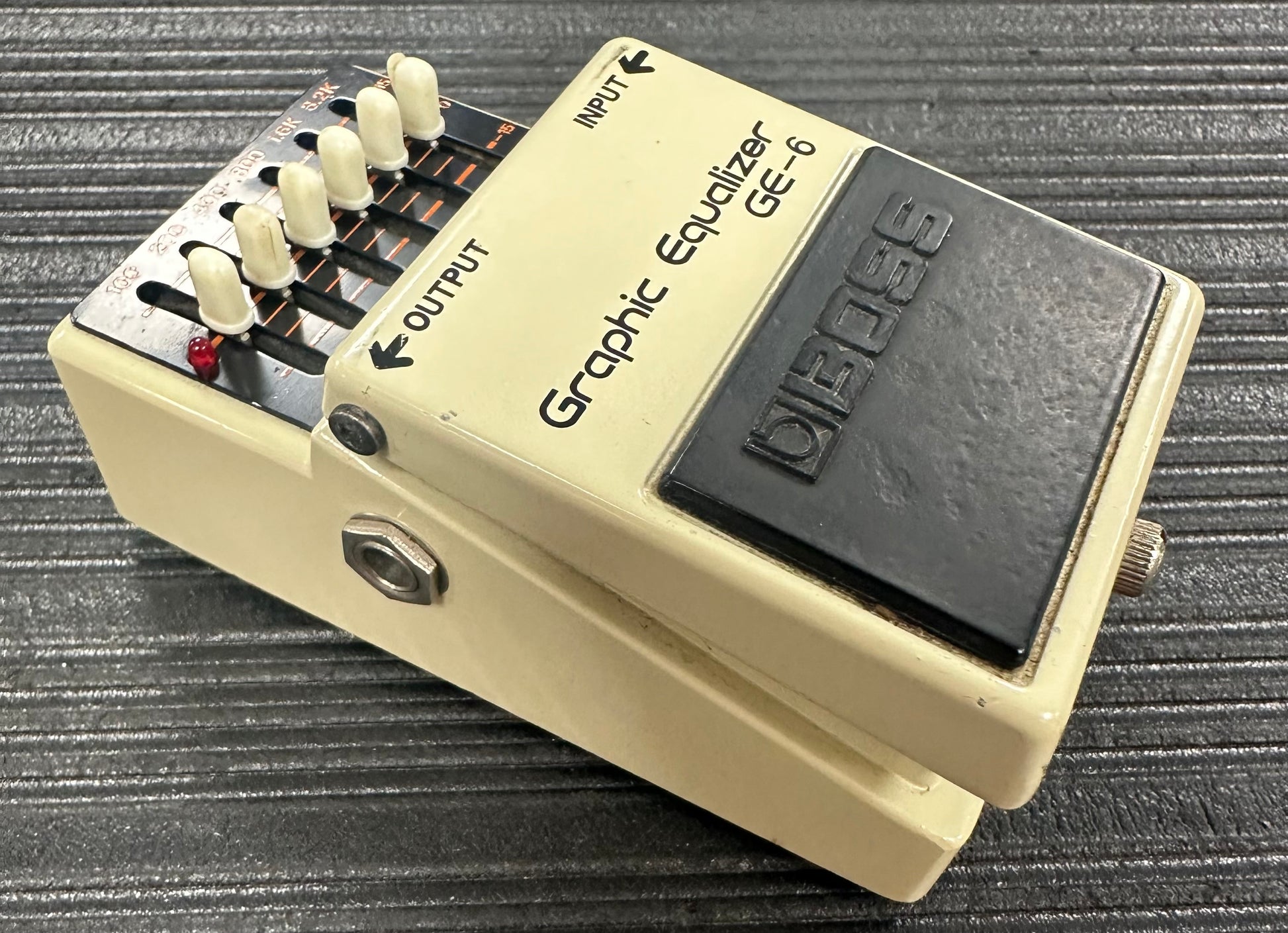 Used Vintage 1980s Boss GE-6 Graphic Equalizer Silver Screw Black 
