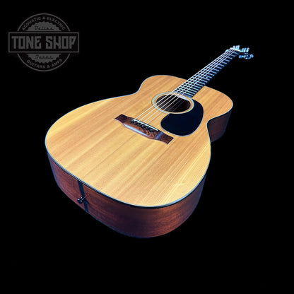 Front angle of Vintage 1971 Martin 00-18 Natural.