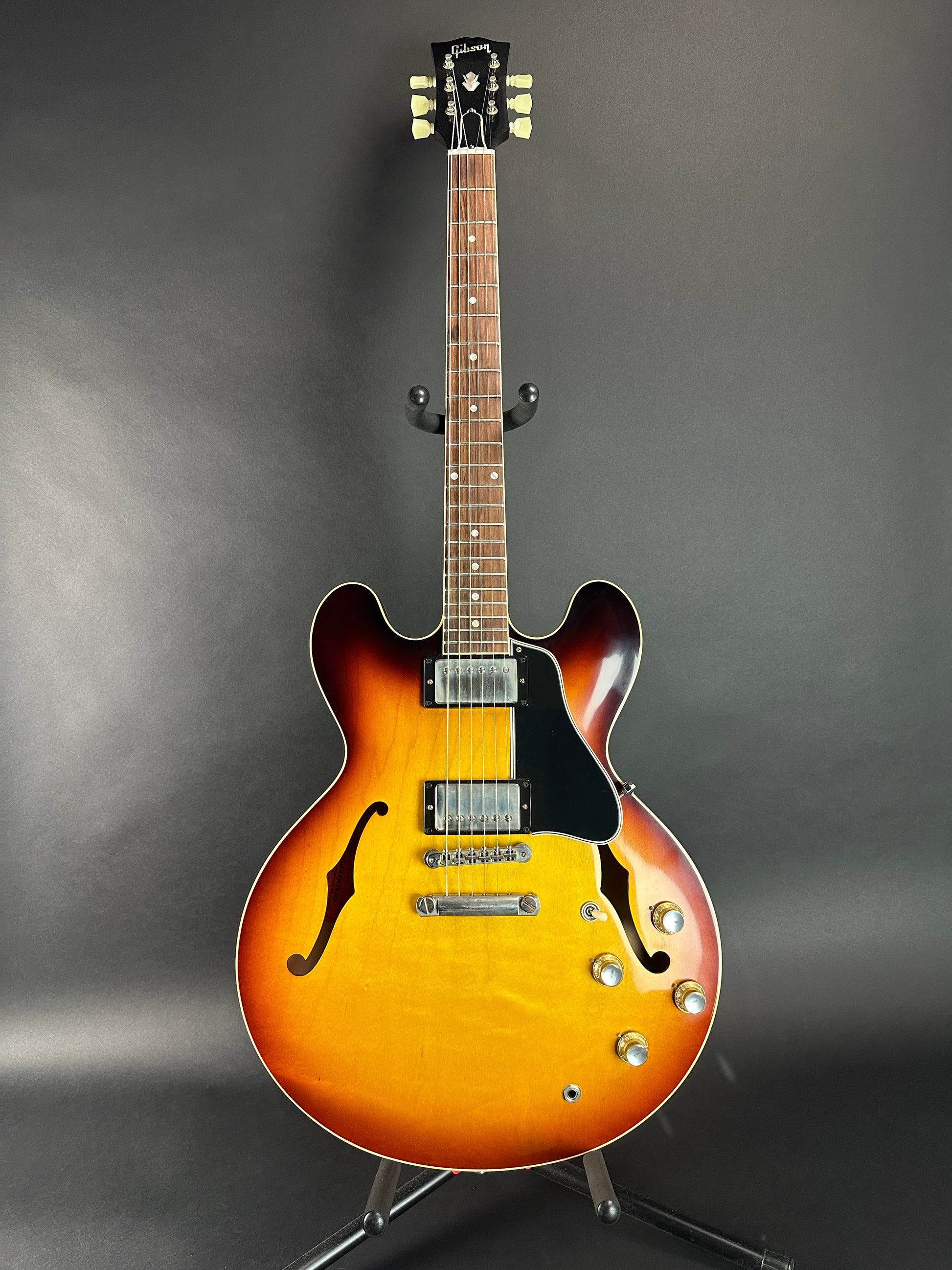 Full front of Used 2021 Gibson 61 ES-335 Sunburst.