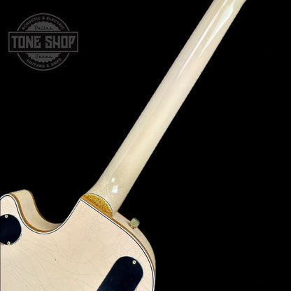 Back of neck of Gretsch Custom Shop G6134-59 Penguin Relic Shell Pink Masterbuilt By Gonzalo Madrigal.