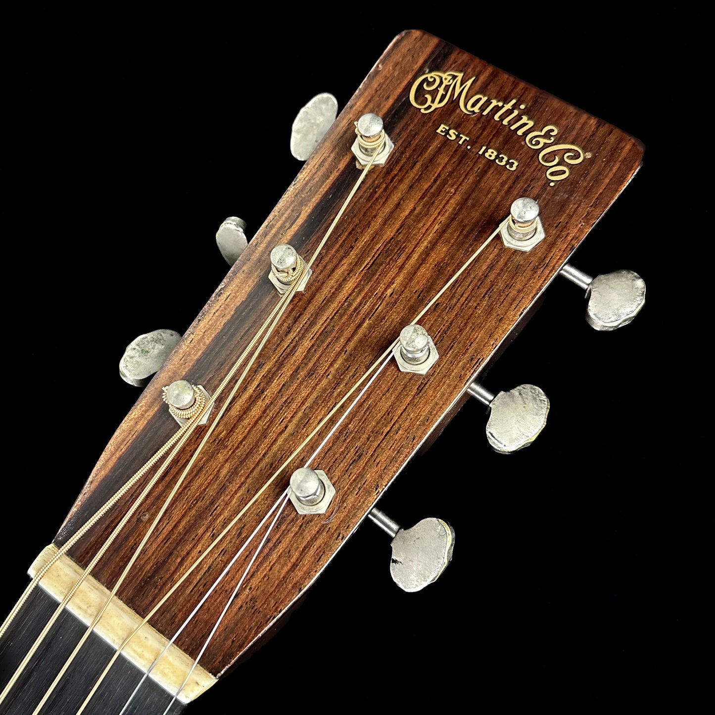 Front of headstock of Martin D-28 Authentic 1937 VTS Aged.