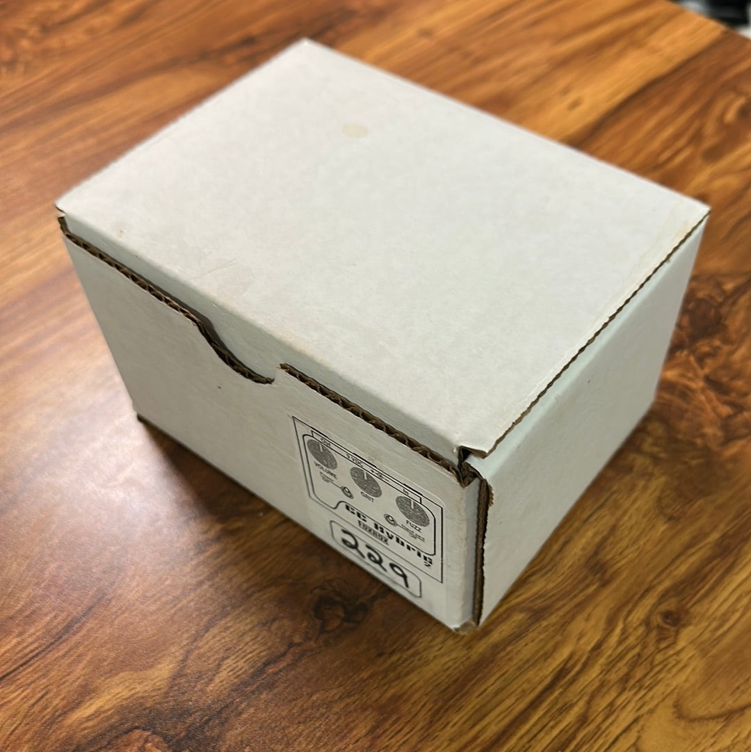 Box for Used Foxrox CC Hybrid.