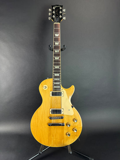 Full front of Vintage 1977 Gibson Les Paul Deluxe Natural.