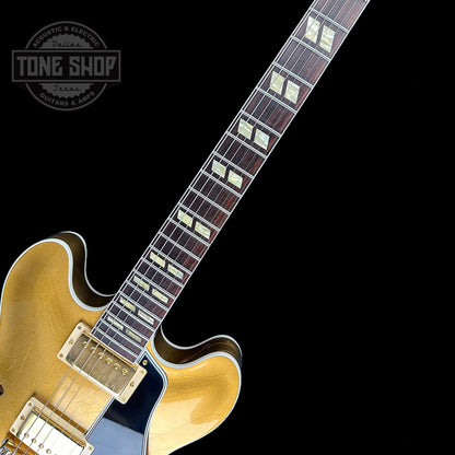 Fretboard of Gibson Custom Shop M2M 1964 ES-345 Double Gold Murphy Lab Ultra Light Aged.