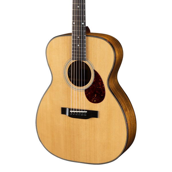 Front of Eastman E3OM-DLX Natural.