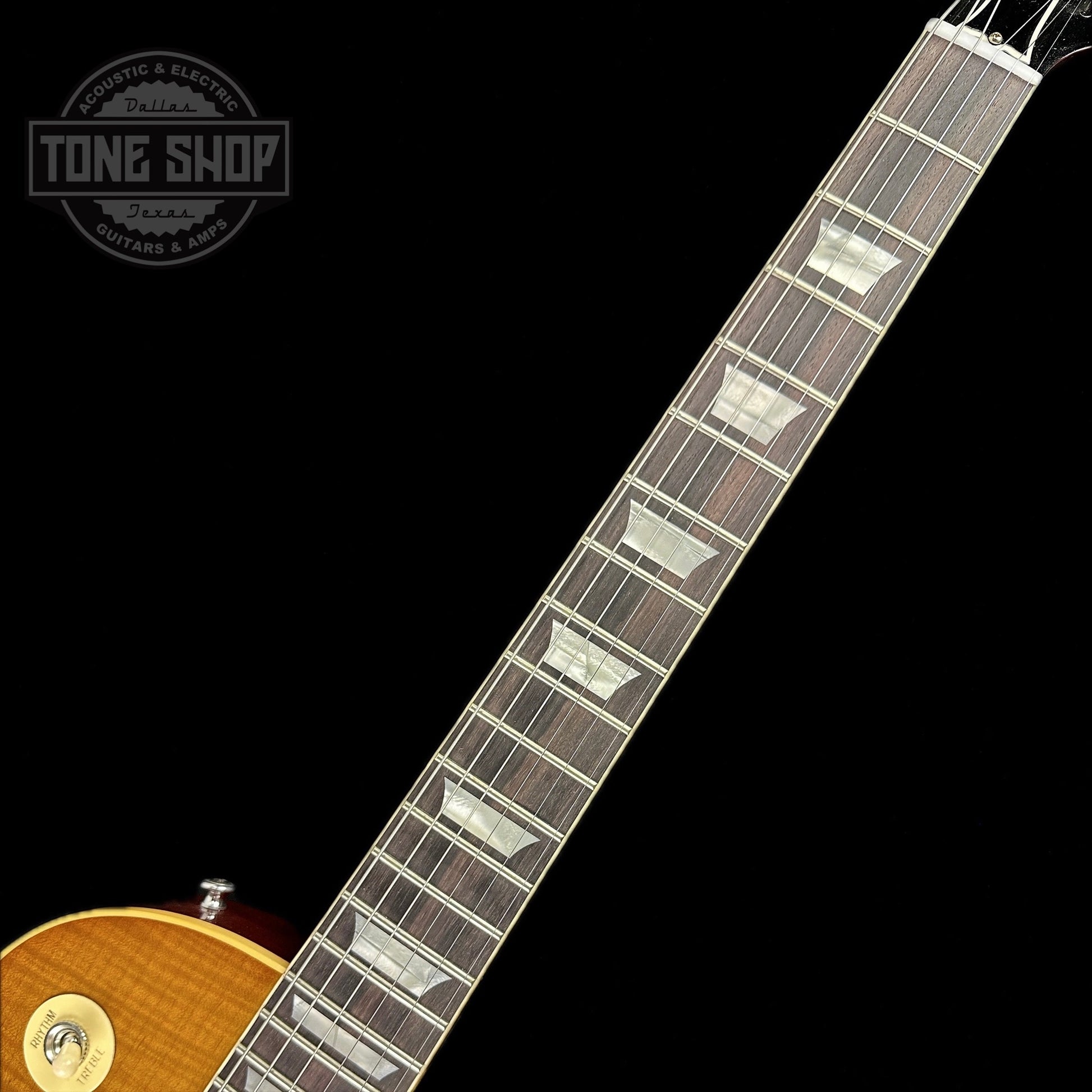 Fretboard of Gibson Custom Shop M2M 1959 Les Paul Standard Golden Poppy Murphy Lab Ultra Light Aged.