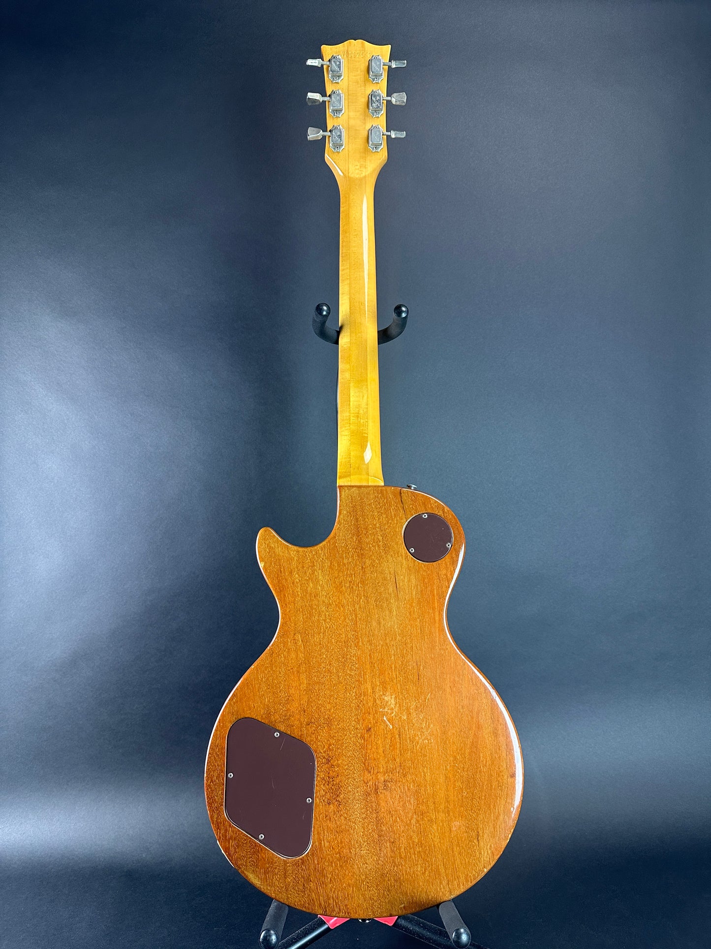 Full back of Vintage 1977 Gibson Les Paul Deluxe Natural.