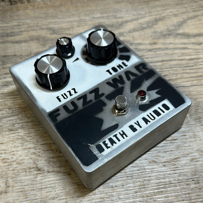 Top angle of Used Death By Audio Fuzz War TSU15332.