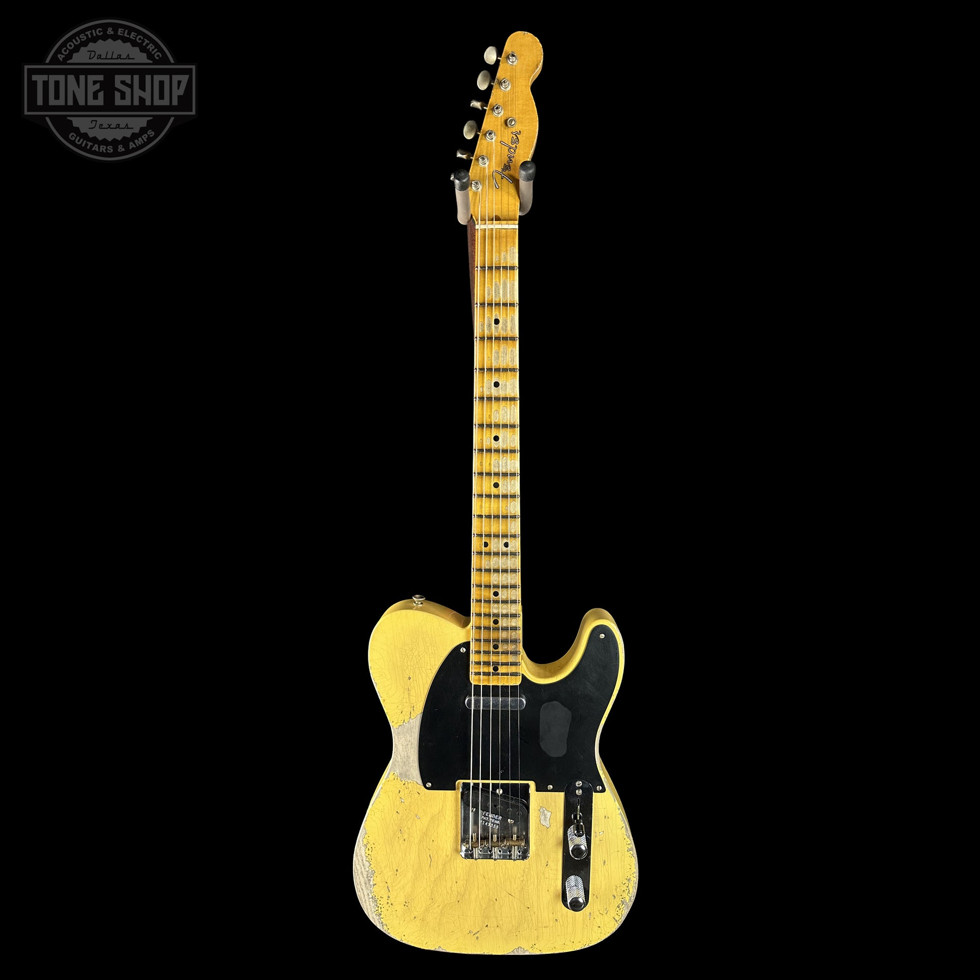 Full frontal of Fender Custom Shop 1951 Nocaster Super Heavy Relic Super Faded Aged Nocaster Blonde.