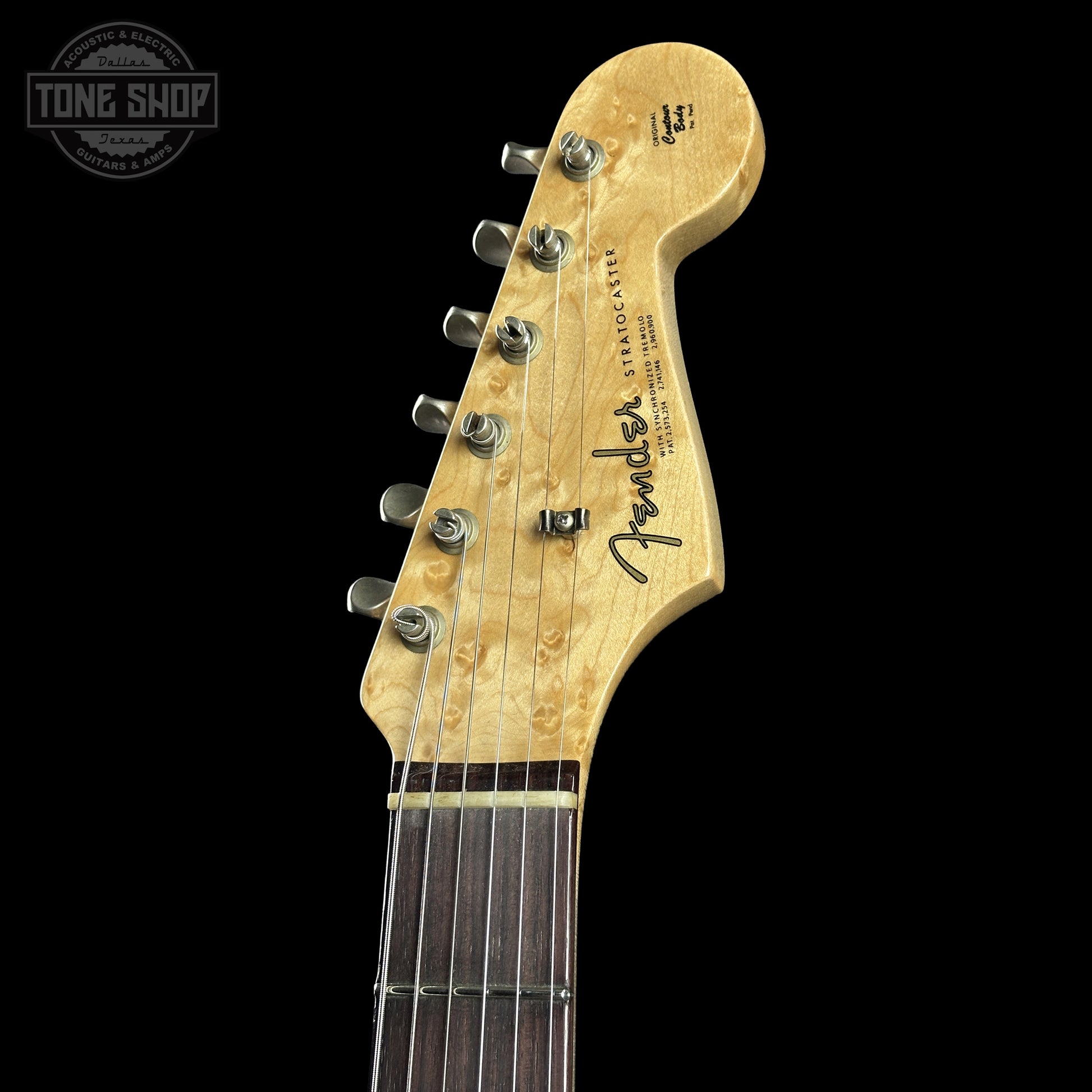 Headstock of Fender Custom Shop 1963 Stratocaster Journeyman Relic Chocolate 3 Tone Sunburst AAA Maple Neck Fender Custom Shop 1963 Stratocaster Journeyman Relic Chocolate 3 Tone Sunburst AAA Maple Neck CZ588244.