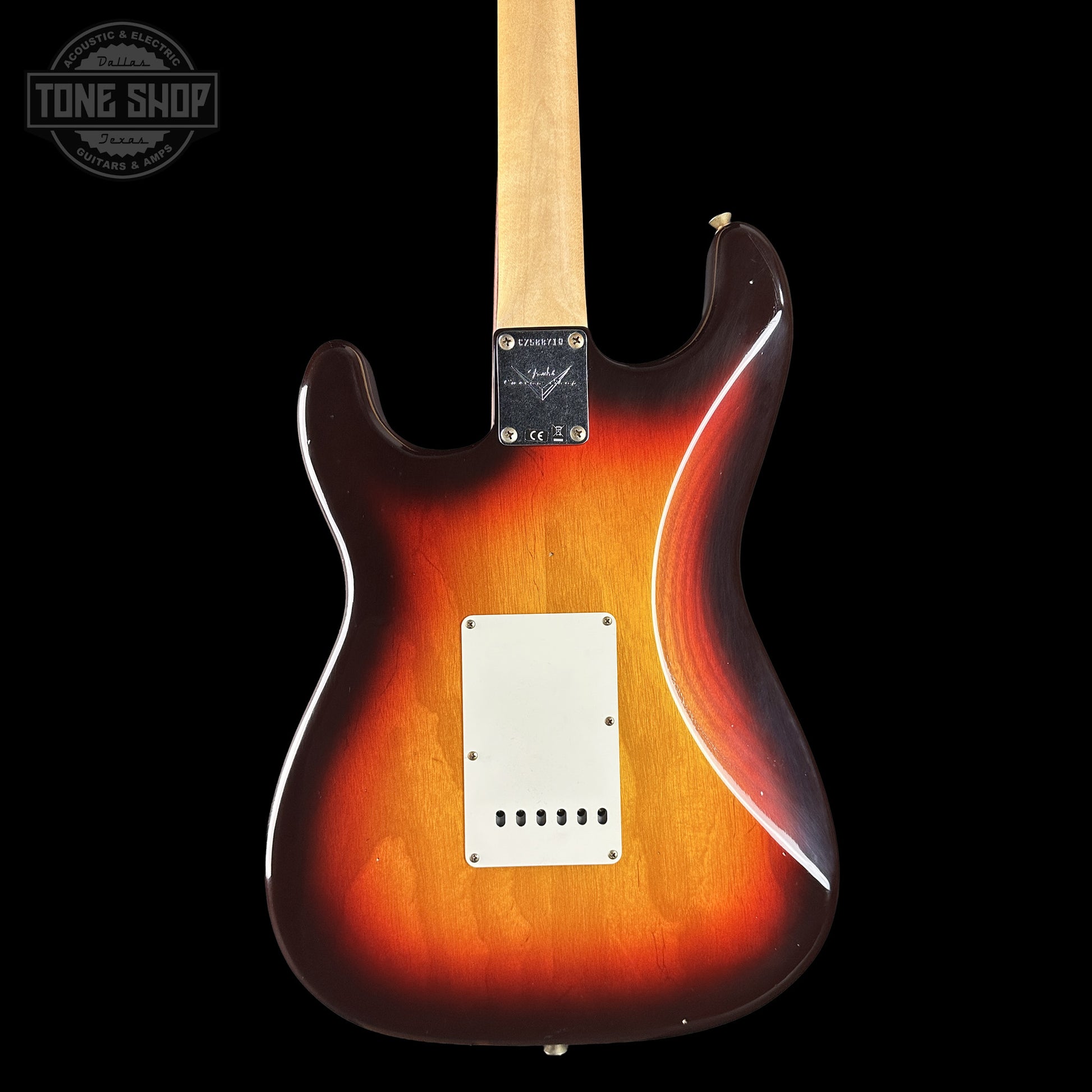 Back of Fender Custom Shop 1969 Stratocaster Journeyman Relic Chocolate 3 Tone Sunburst CZ588710 body.