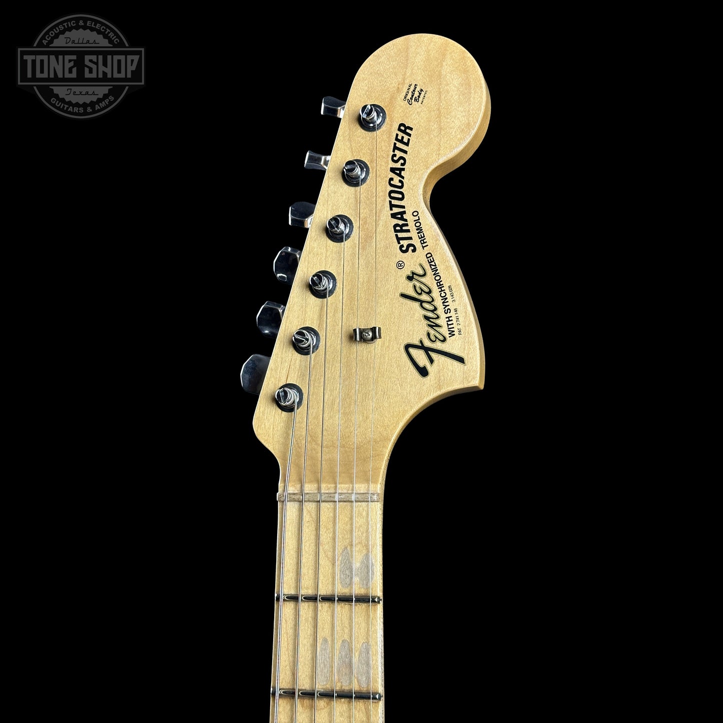 Headstock of Fender Custom Shop 1969 Stratocaster Journeyman Relic Chocolate 3 Tone Sunburst CZ588710.