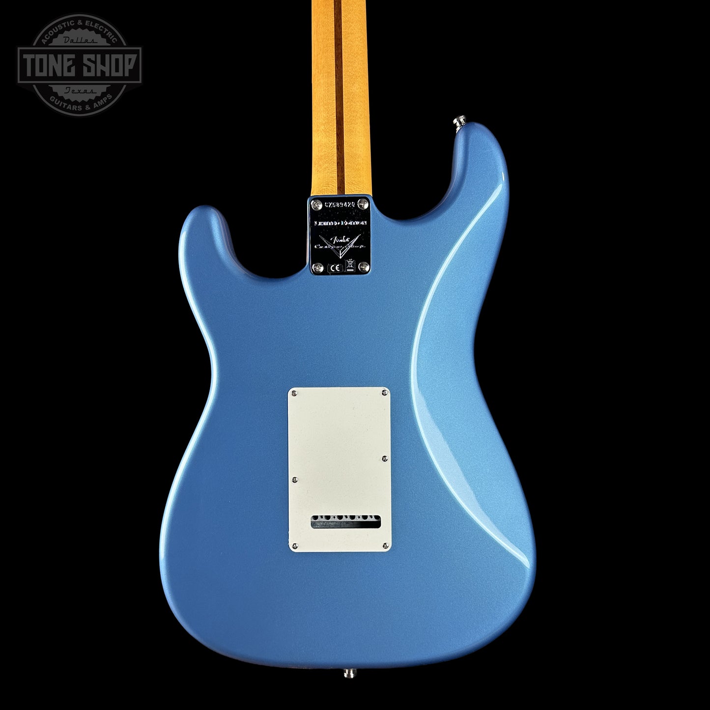 Back of Fender Custom Shop Custom Deluxe Stratocaster NOS Aged Lake Placid Blue CZ589420 body.