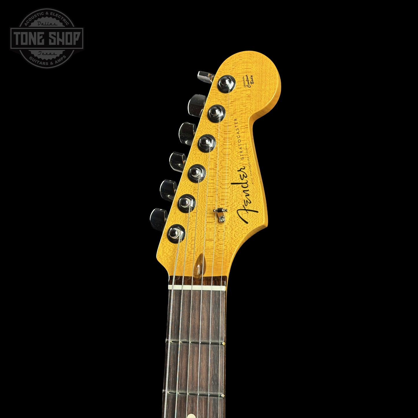 Headstock of Fender Custom Shop Custom Deluxe Stratocaster NOS Aged Lake Placid Blue CZ589420.