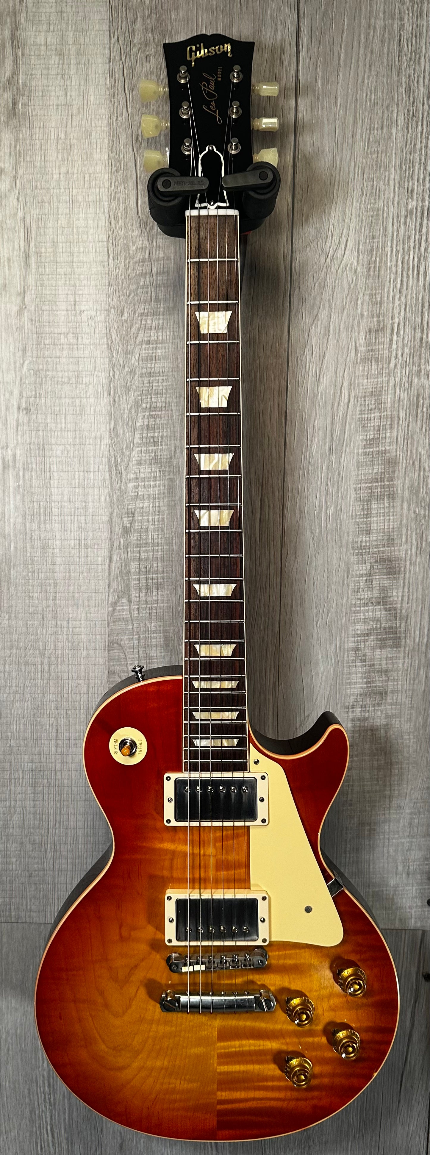 Front full view of Used 2020 Gibson Custom Shop 60th Anniversary 1960 Reissue Les Paul Cherry Sunburst w/case 