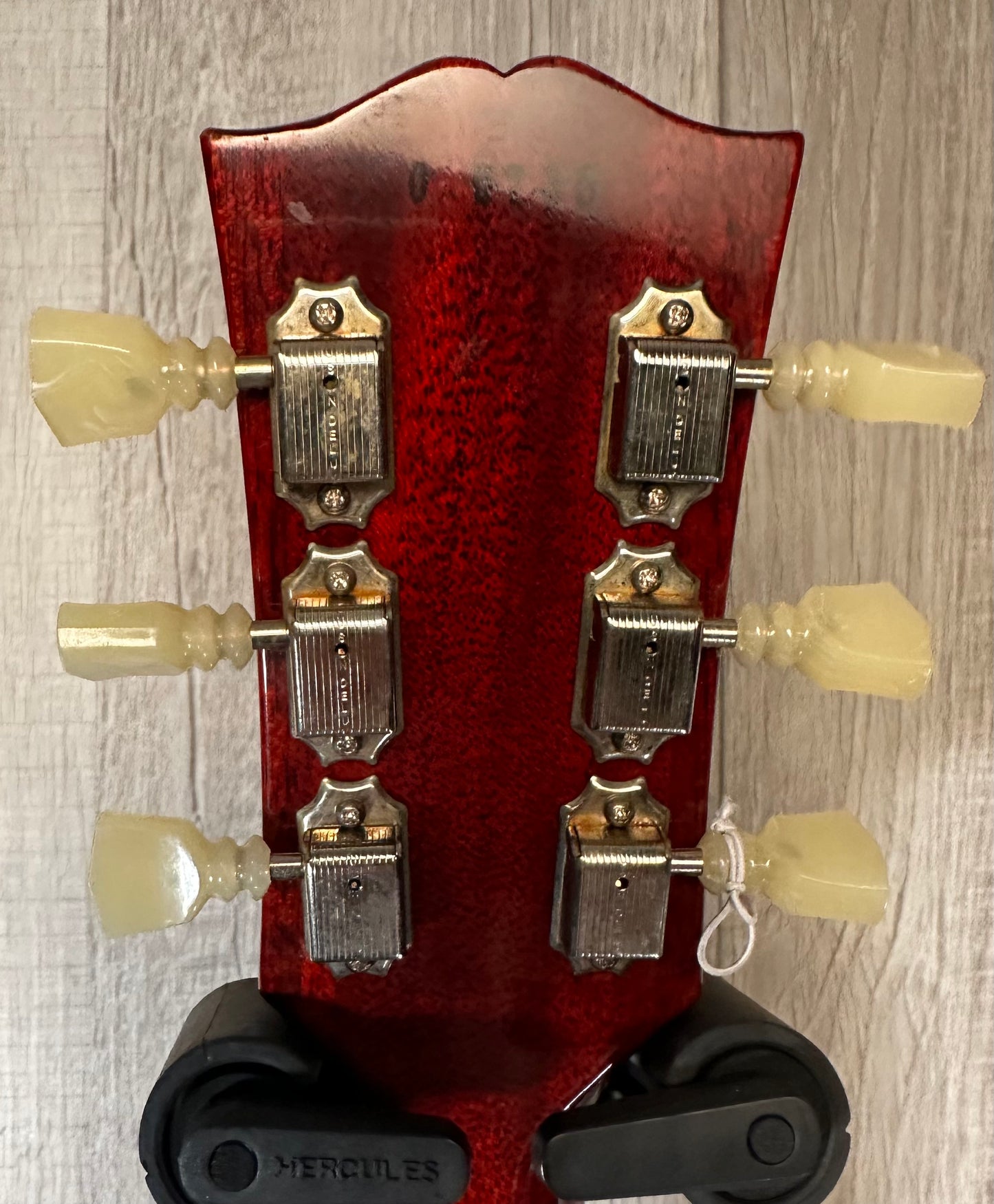 Back of headstock view of Used 2020 Gibson Custom Shop 60th Anniversary 1960 Reissue Les Paul Cherry Sunburst w/case 