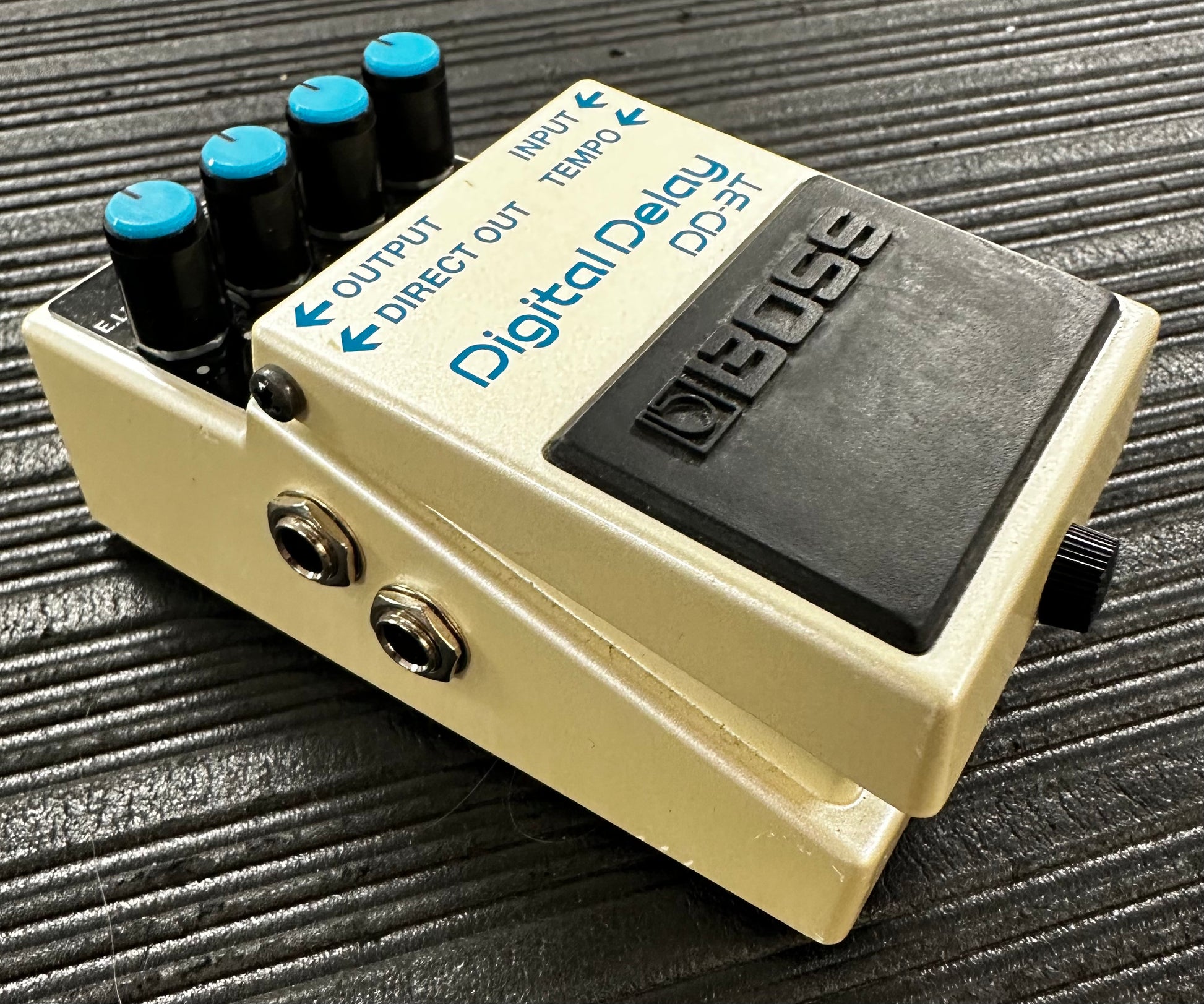 Side view of Used Boss DD-3T Digital Delay Pedal 