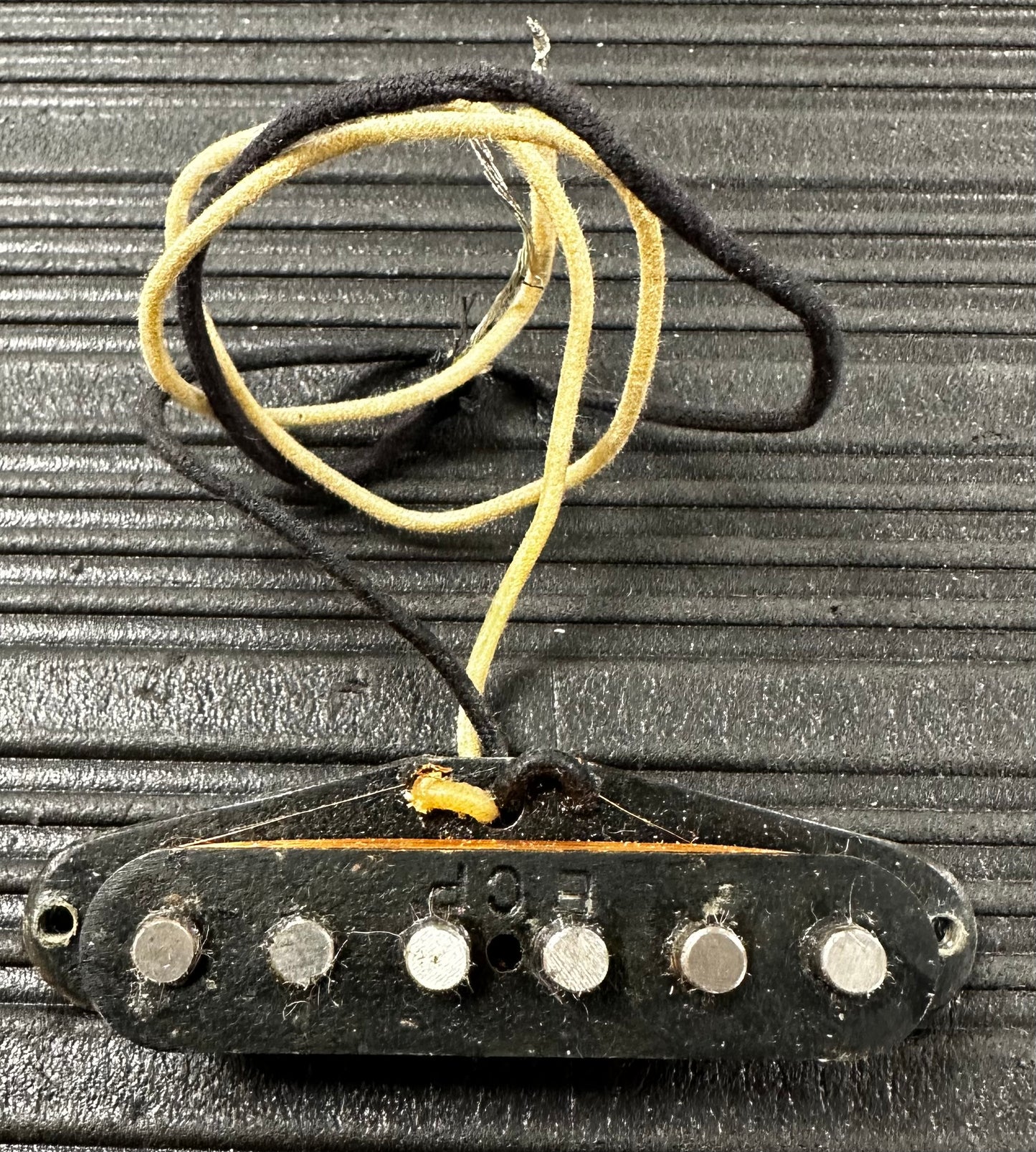 Top view without cover of Used Electric City Pickups ECS-60 Single Coil Pickup 