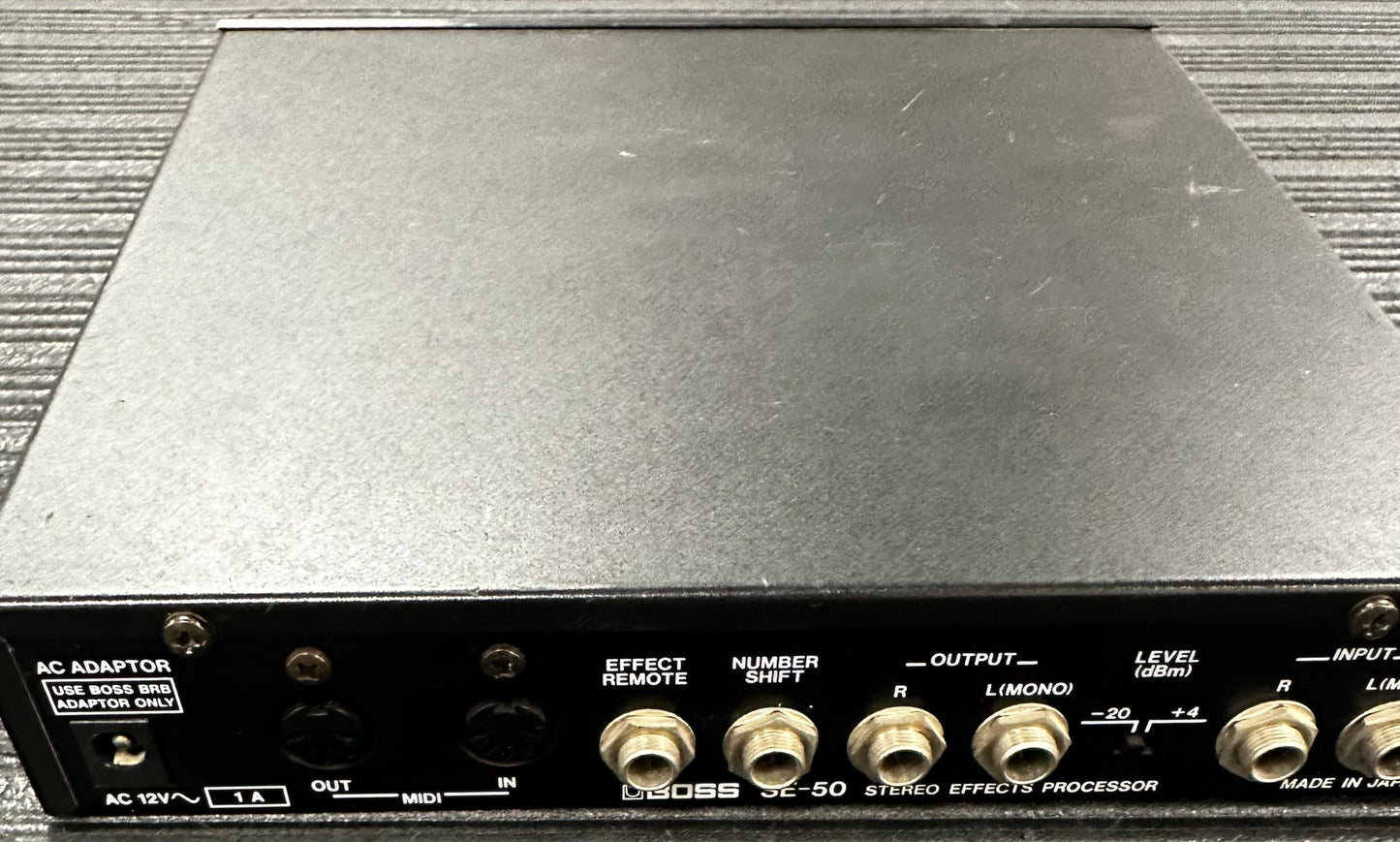 Back angle of Used 1990's Boss SE-50 Stereo Effects Processor TSS2841.
