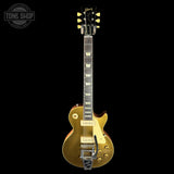 Full frontal of Gibson Custom Dealer Select 1956 Les Paul Chambered Double Gold Bigsby Ultra Light Aged 65400.