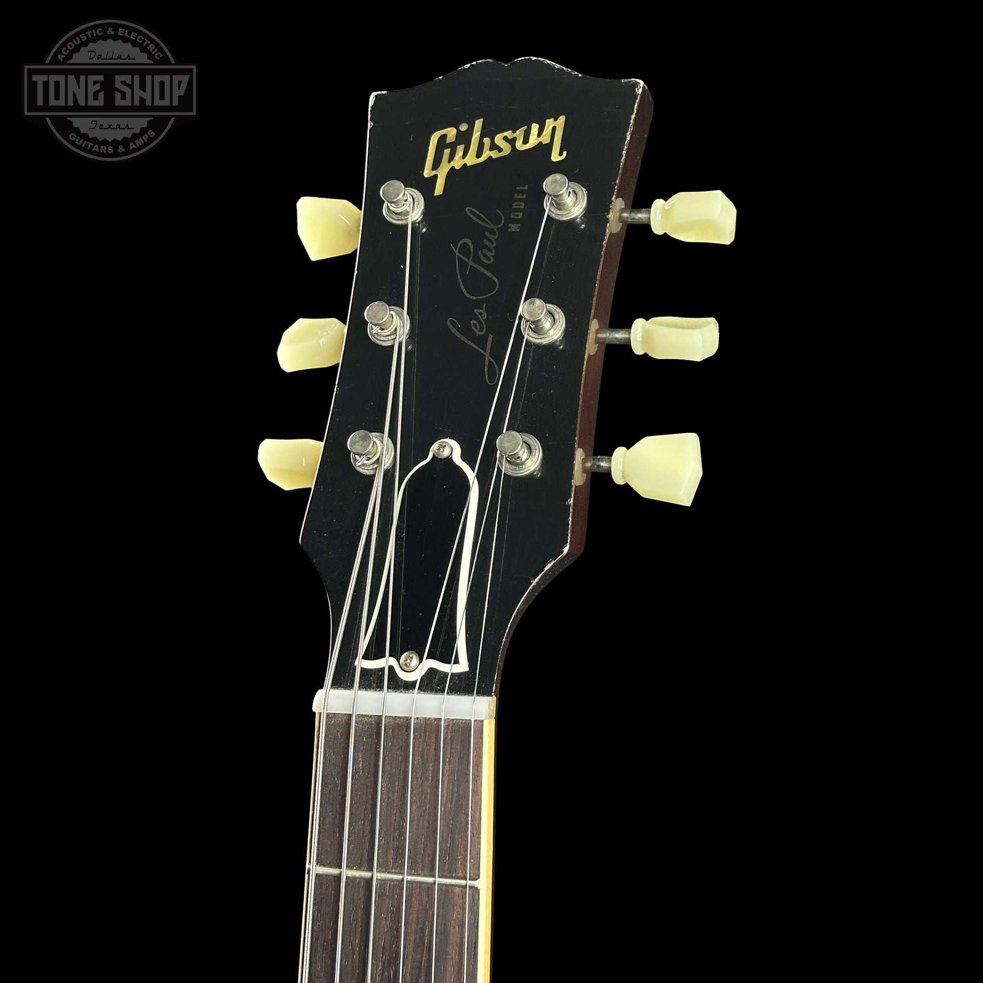 Headstock of Gibson Custom Dealer Select 1956 Les Paul Chambered Goldtop Aged 64545.