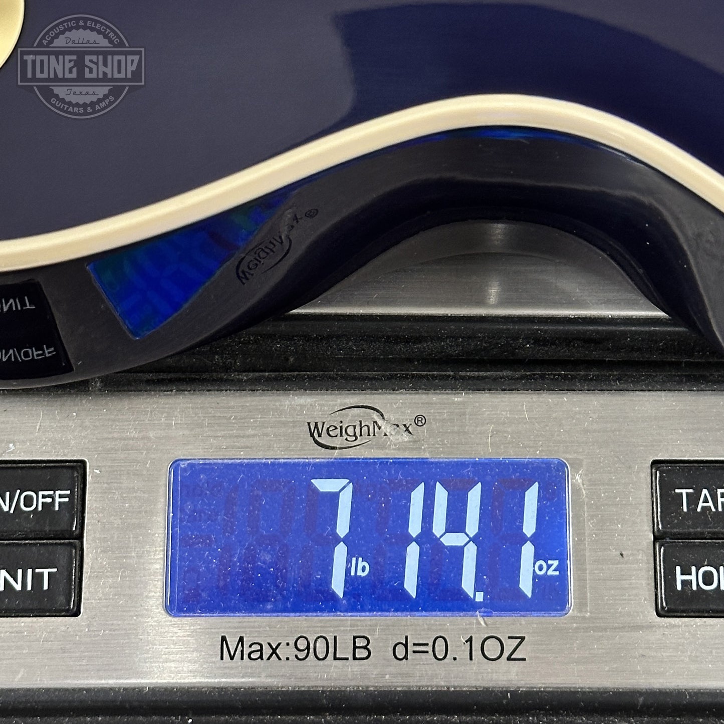 Weight of Gibson Custom Dealer Select 1958 Les Paul Chambered Candy Apple Blue VOS 84867.