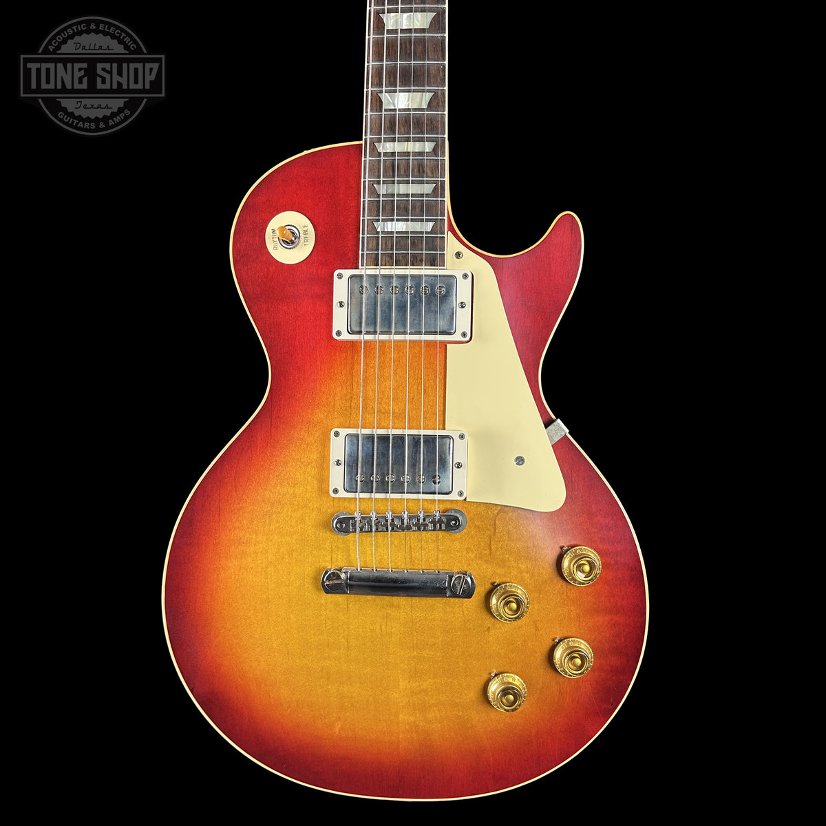 Front of Gibson Custom Dealer Select 1958 Les Paul Chambered Factory Burst VOS 84815.