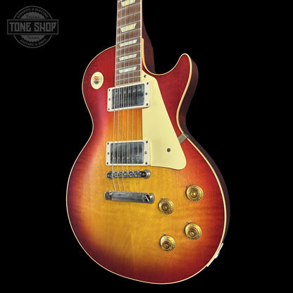 Front right angle of Gibson Custom Dealer Select 1958 Les Paul Chambered Factory Burst VOS 84816.