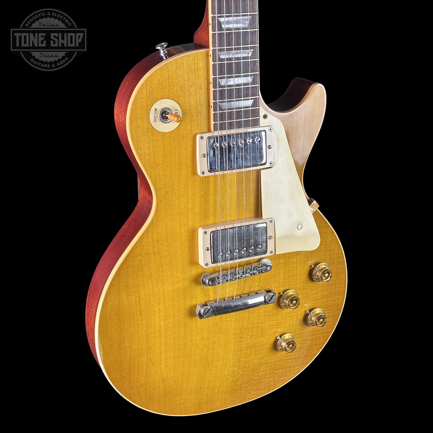 Front left angle of Gibson Custom Dealer Select 1958 Les Paul Chambered Lemon Burst Light Aged 841284.