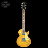 Full frontal of Gibson Custom Dealer Select 1958 Les Paul Chambered Lemon Burst Light Aged 84634.