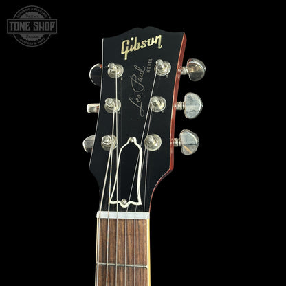 Headstock of Gibson Custom Dealer Select 1958 Les Paul Chambered Lemon Burst Light Aged 84634.