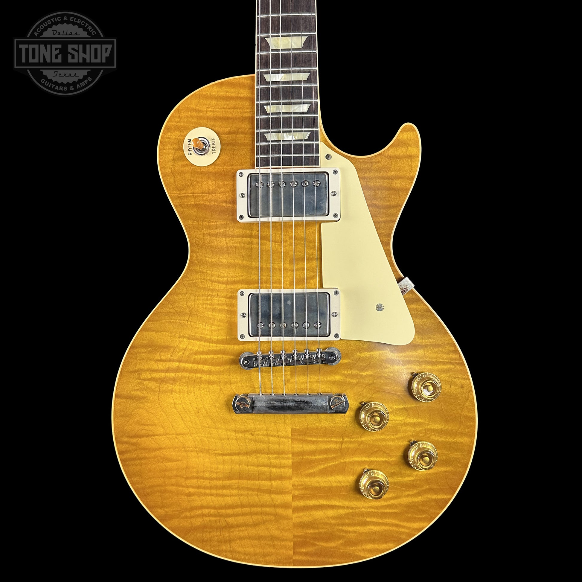 Front of Gibson Custom Dealer Select 1959 Les Paul Chambered Lemon Burst Ultra Light Aged 943677.
