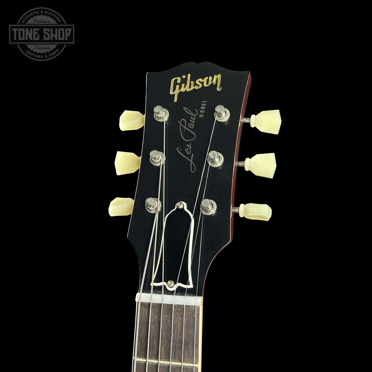 Headstock of Gibson Custom Dealer Select 1959 Les Paul Chambered Lemon Burst Ultra Light Aged 943677.