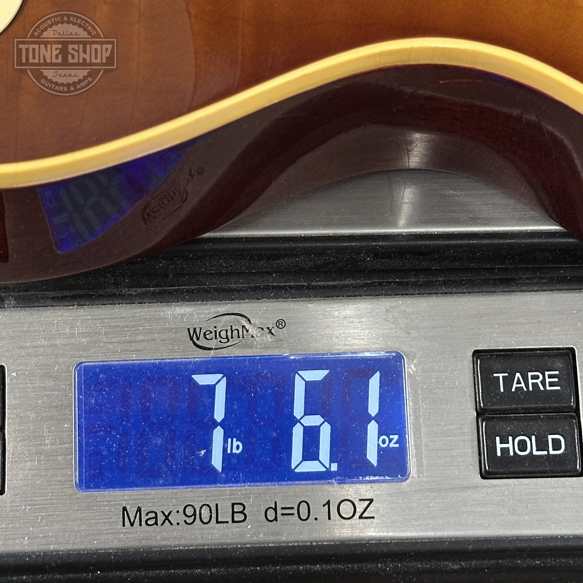 Weight of Gibson Custom Dealer Select 1959 Les Paul Chambered Slow Iced Tea Fade Ultra Light Aged 943218.