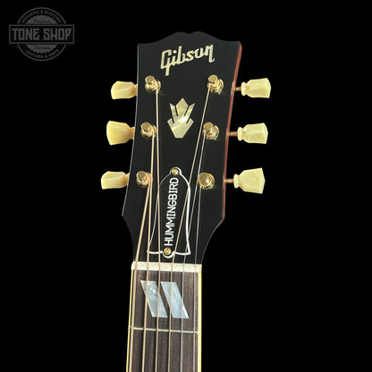 Headstock of Gibson Custom Dealer Select 1960 Hummingbird Reissue Sinker Heritage Cherry Sunburst 23175199.