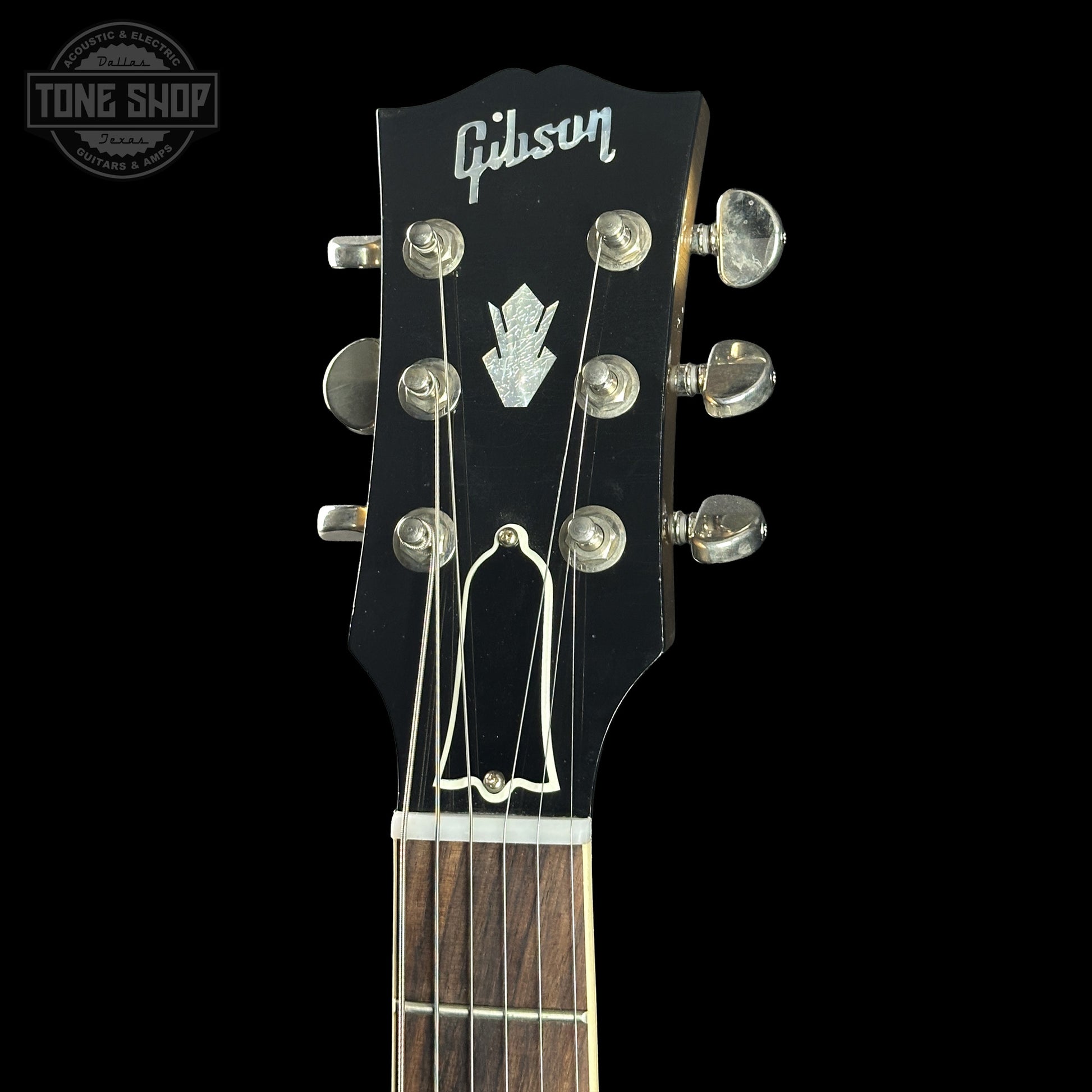 Headstock of Gibson Custom Dealer Select 1964 ES-335 Double Gold w/Black Stinger Ultra Light Aged.
