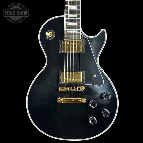 Front of Gibson Custom Dealer Select Les Paul Custom Ebony Ultra Light Aged CS502595.