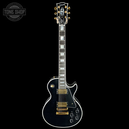 Full frontal of Gibson Custom Dealer Select Les Paul Custom Ebony Ultra Light Aged CS502595.