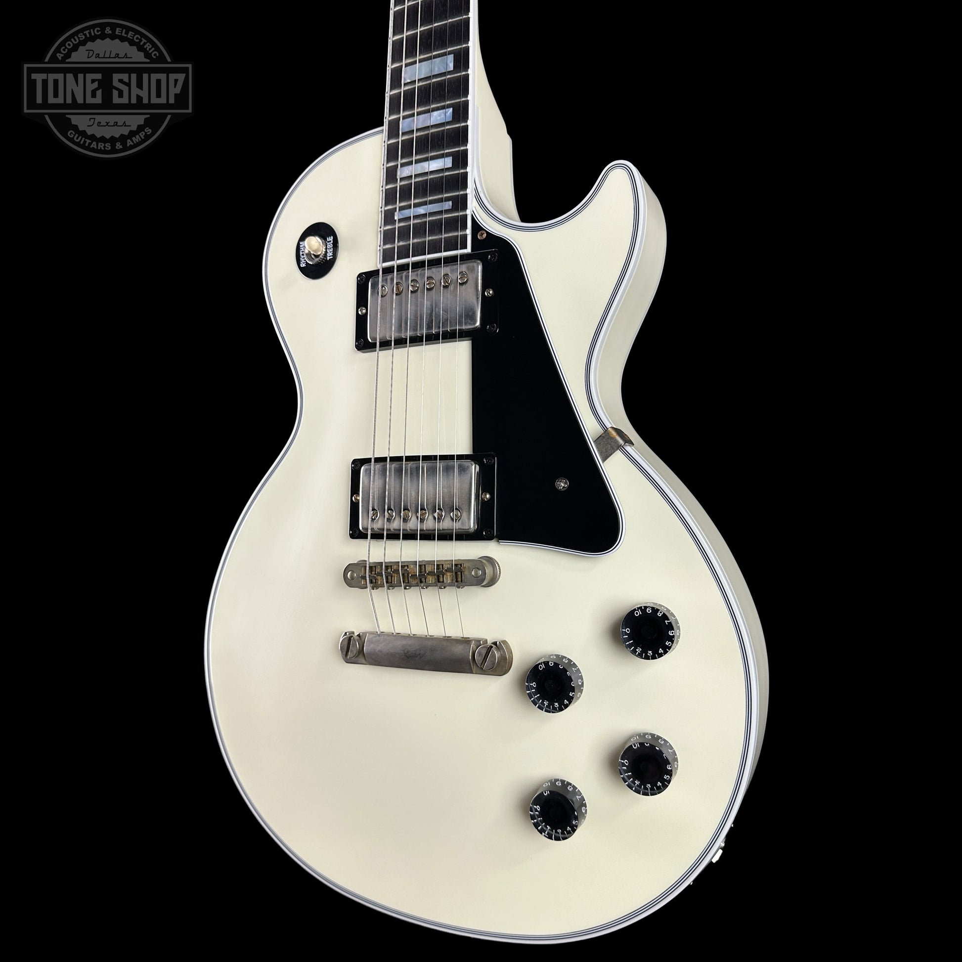 Front right angle of Gibson Custom Les Paul Custom Vintage White VOS CS503092.