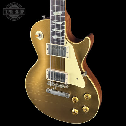 Front right angle of Gibson Custom Shop Dealer Select Chambered 1957 Les Paul Standard Double Gold Murphy Lab Ultra Light Aged 751833.