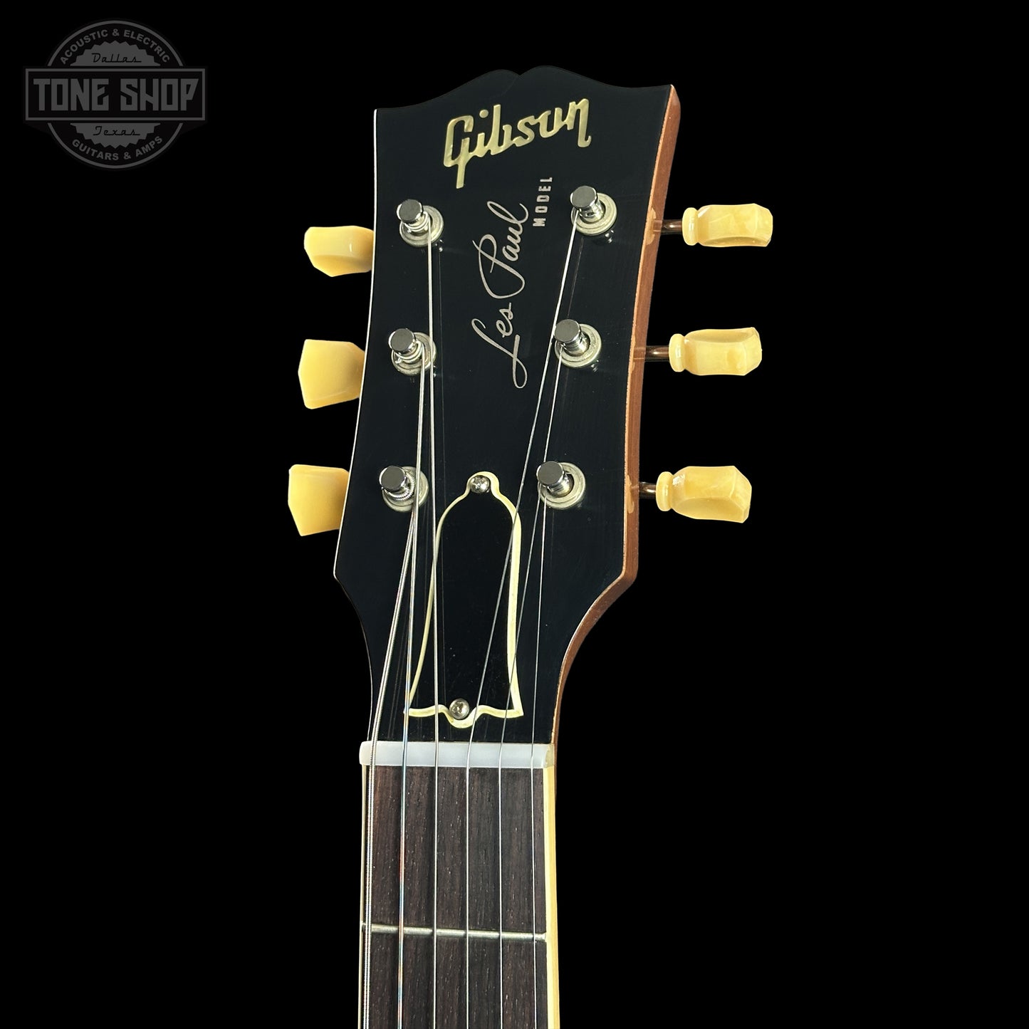 Headstock of Gibson Custom Shop Dealer Select Chambered 1957 Les Paul Standard Double Gold Murphy Lab Ultra Light Aged 751833.
